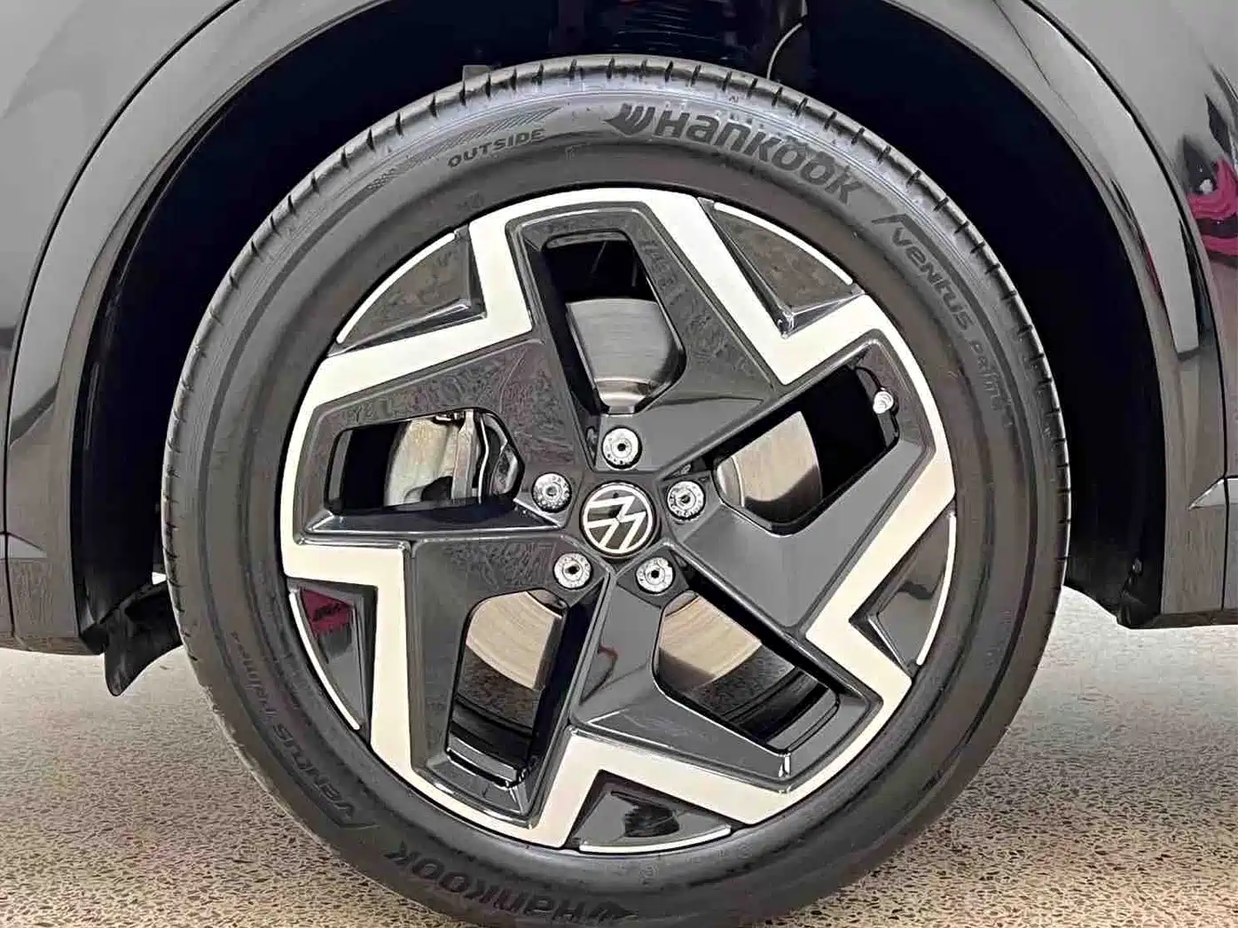 Volkswagen Tiguan L 2025 PRO 380TSI 2WD R-Line Smart Leader Edition фото 5
