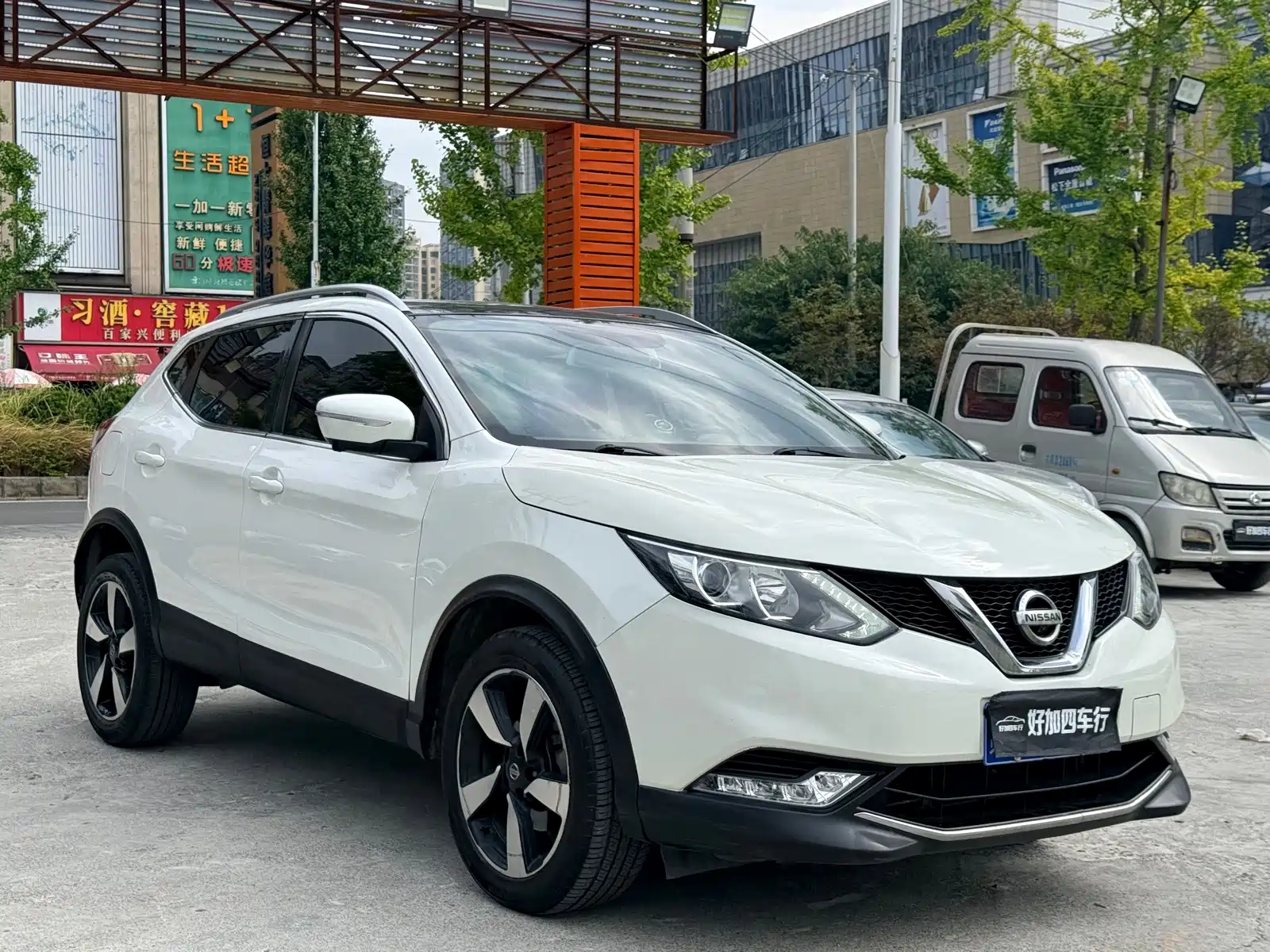 Фото 3 - Nissan Qashqai