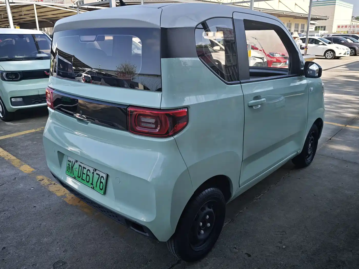 Photo 5 - Wuling Motors Hongguang MINIEV