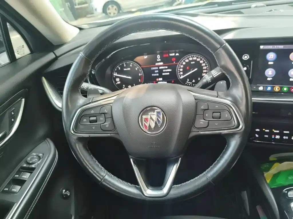 Photo 3 - Buick Envision Plus
