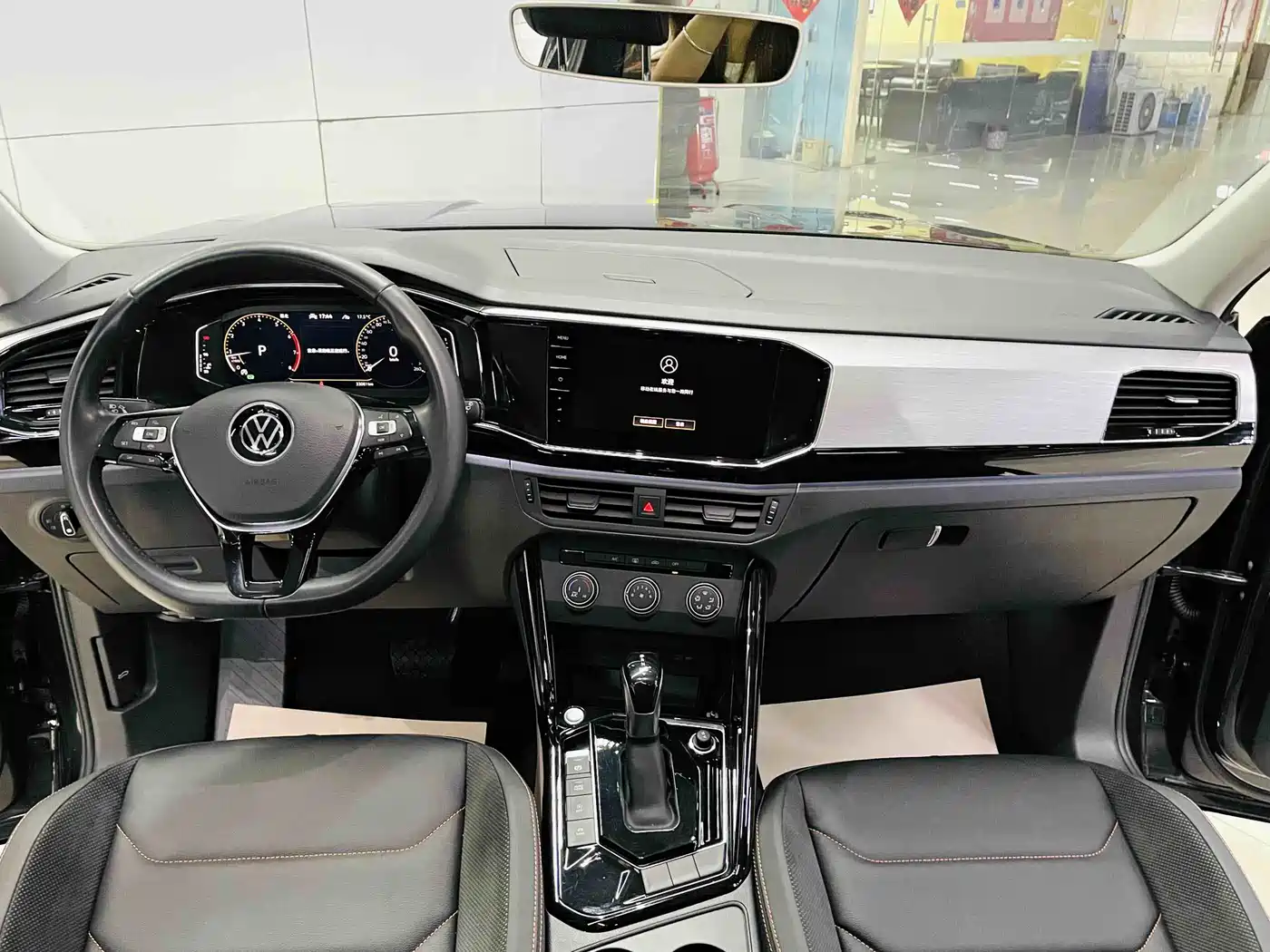 Volkswagen Tayron 2021 330TSI 2WD 30th Anniversary Edition фото 10