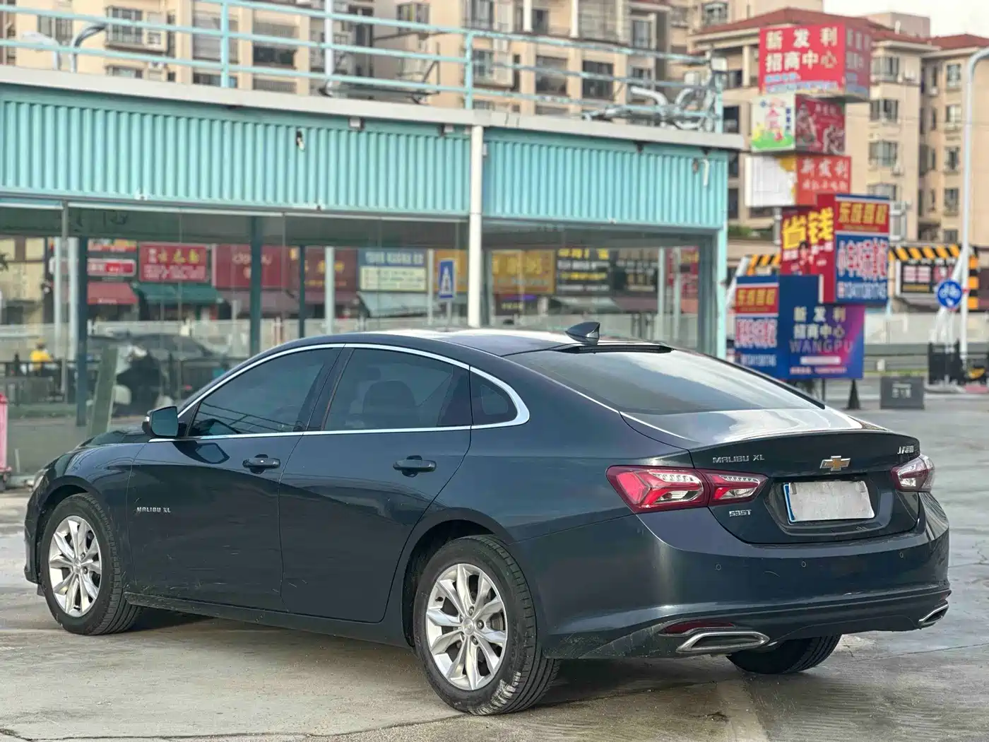 Фото 14 - Chevrolet Malibu XL