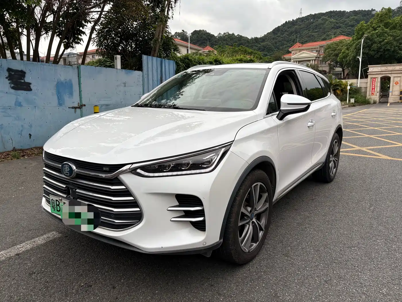BYD Tang New Energy 2018 DM 2.0T AWD Smart Connection Enjoy Edition 7-Seater China V