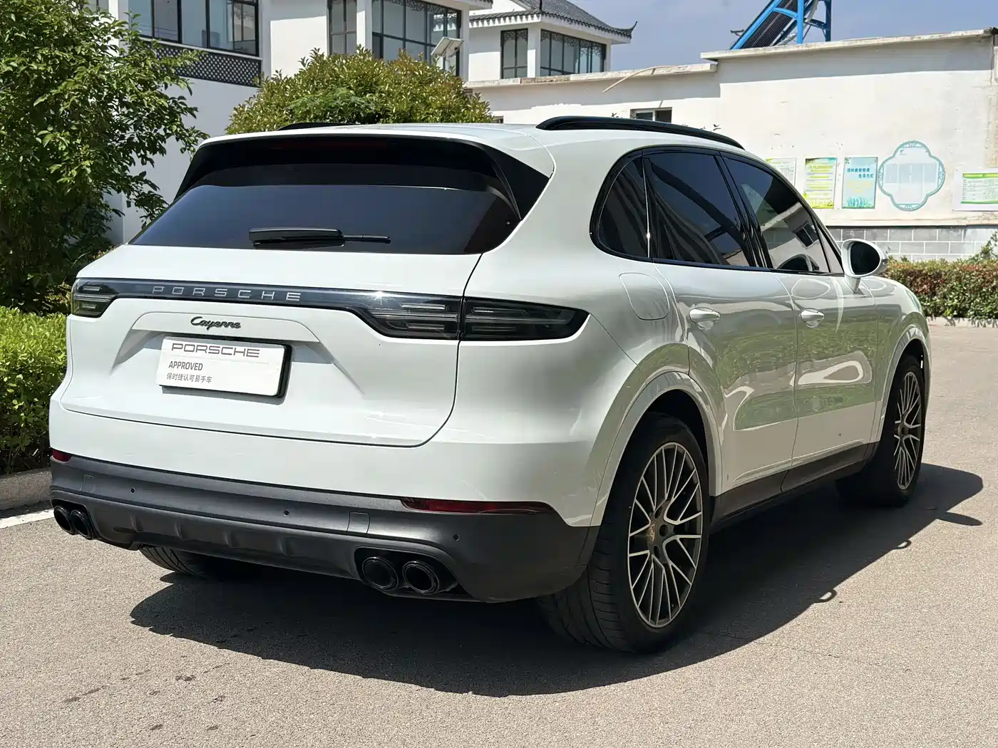 Porsche Cayenne 2023 Cayenne 3.0T Platinum Edition фото 16