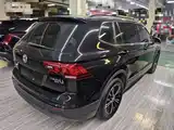 صورة 7 - Volkswagen Tiguan L