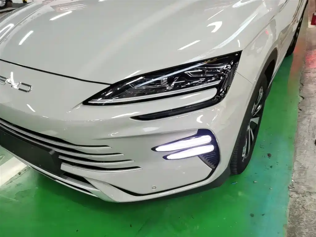 BYD Song PLUS PHEV 2023 Champion Edition DM-i 150KM Flagship PLUS фото 24