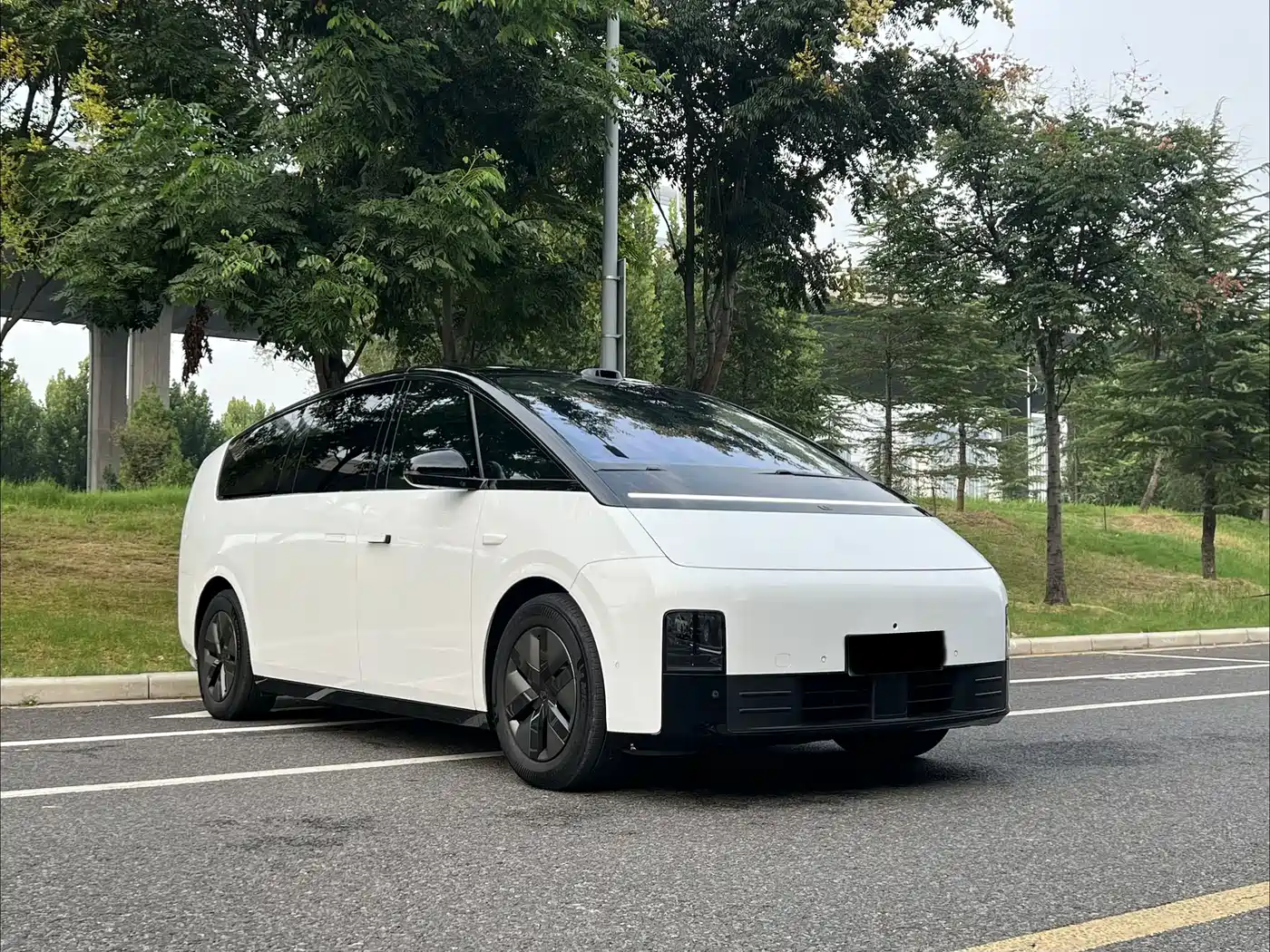 2026 Li Auto MEGA