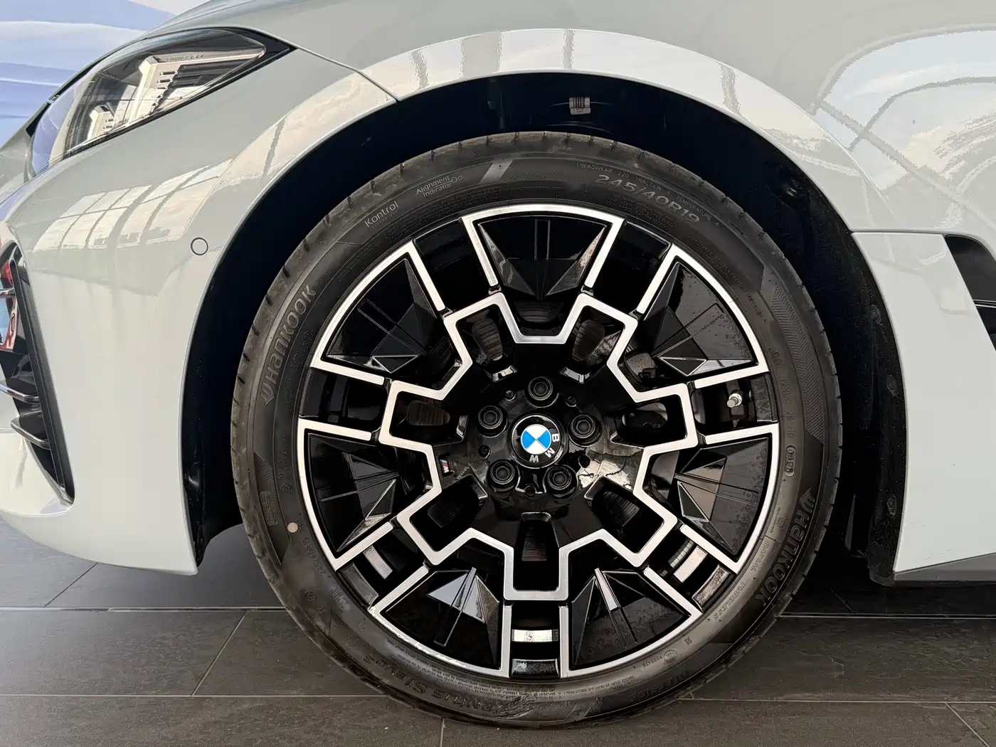 BMW 4 Series 2024 430i Gran Coupe M Sport Shadowline Package фото 10