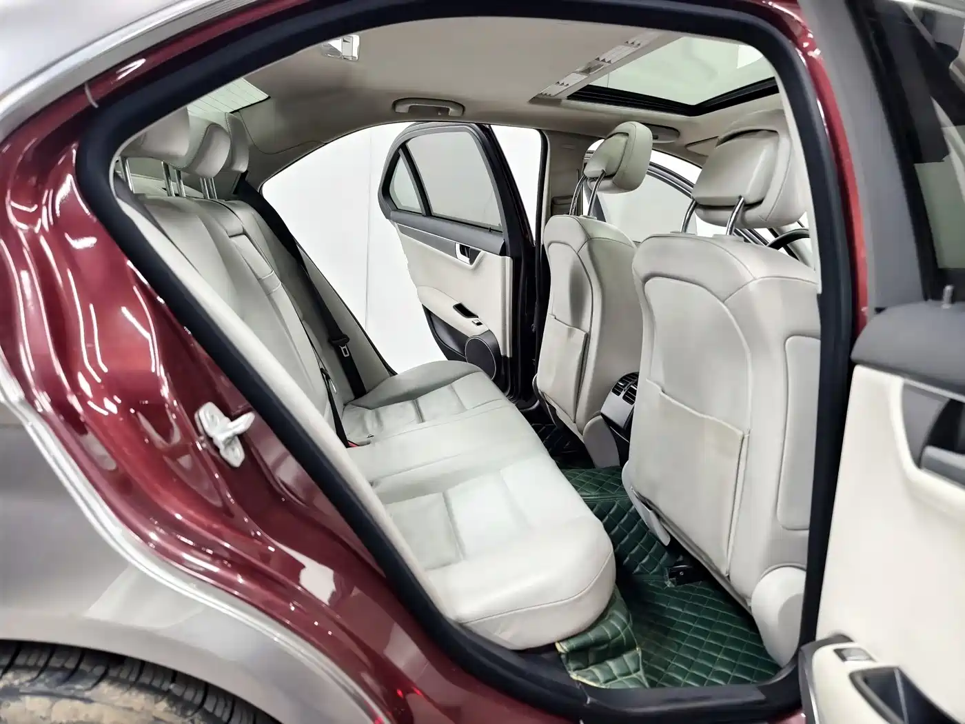Mercedes-Benz C-Class 2013 C 260 CGI Fashion Edition фото 16