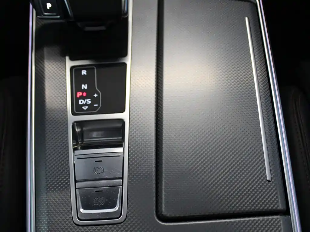 Audi A6L 2024 45 TFSI Premium Dynamic фото 13