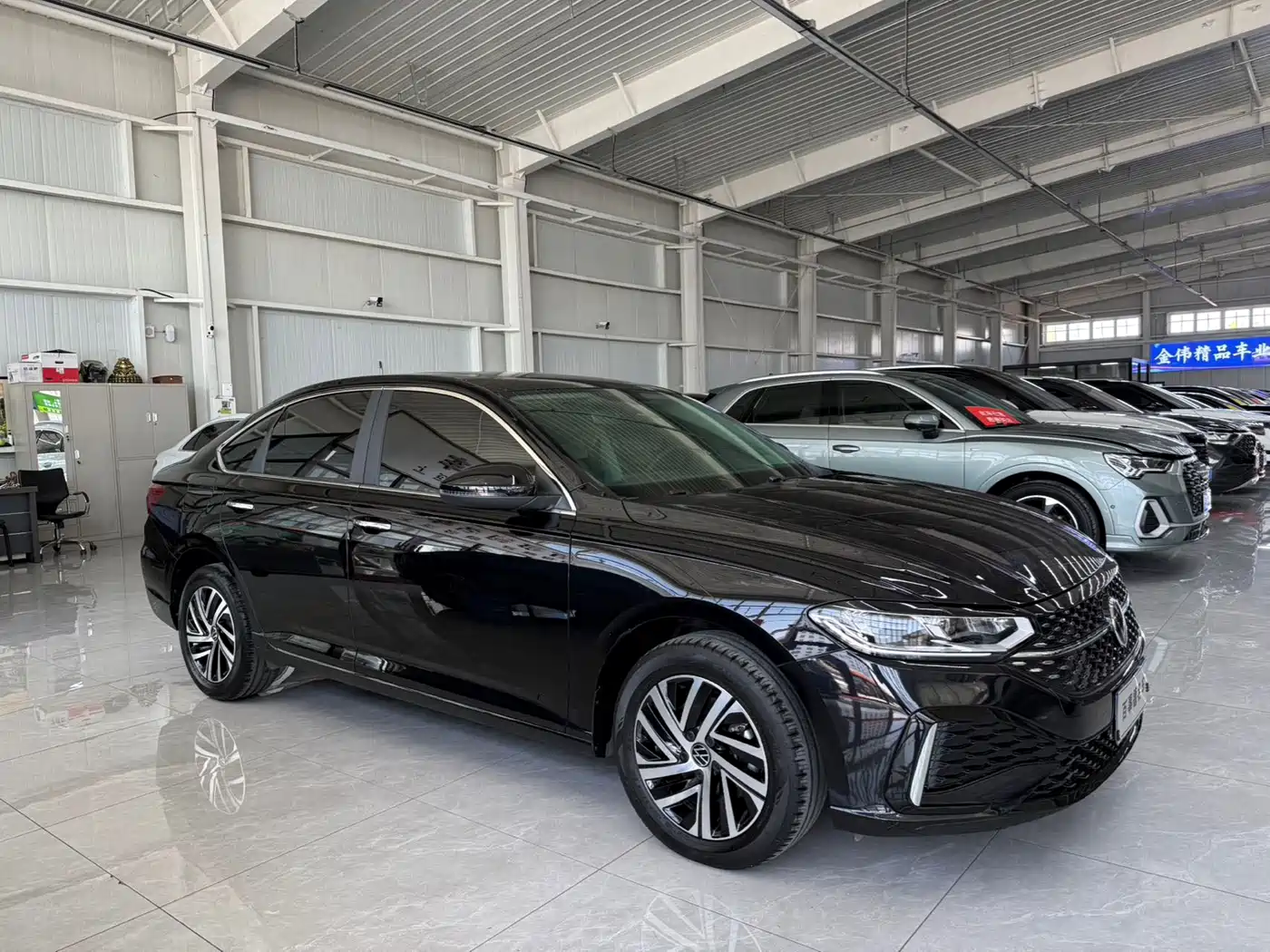 Volkswagen Lavida 2023 280TSI DSG Starlight Comfort Edition фото 3