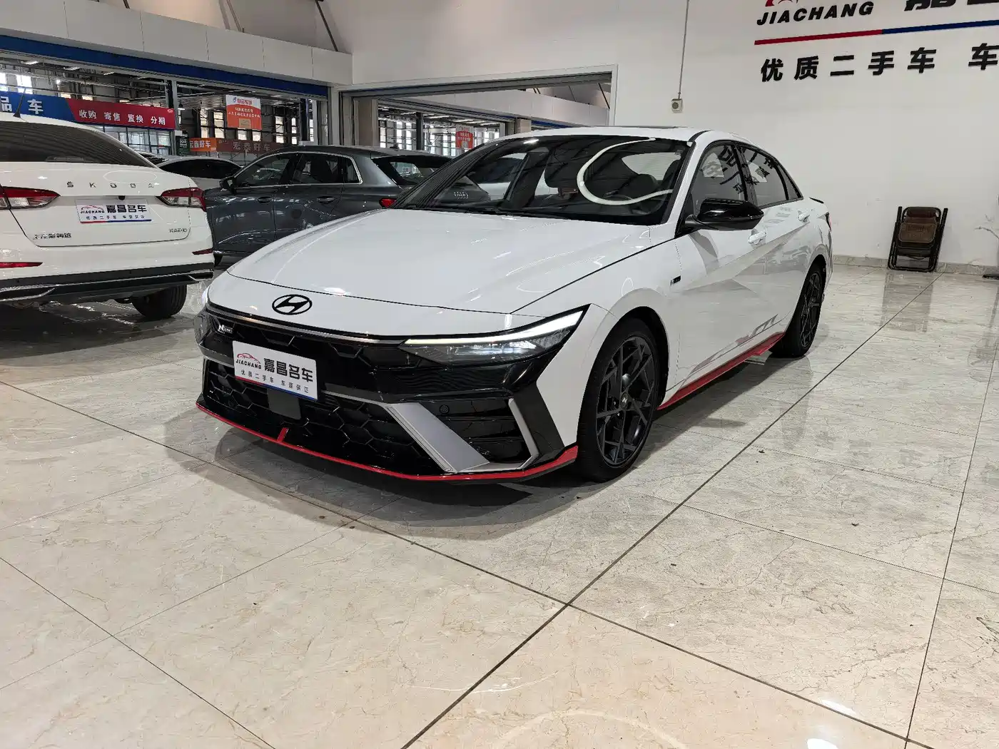 HYUNDAI ELANTRA