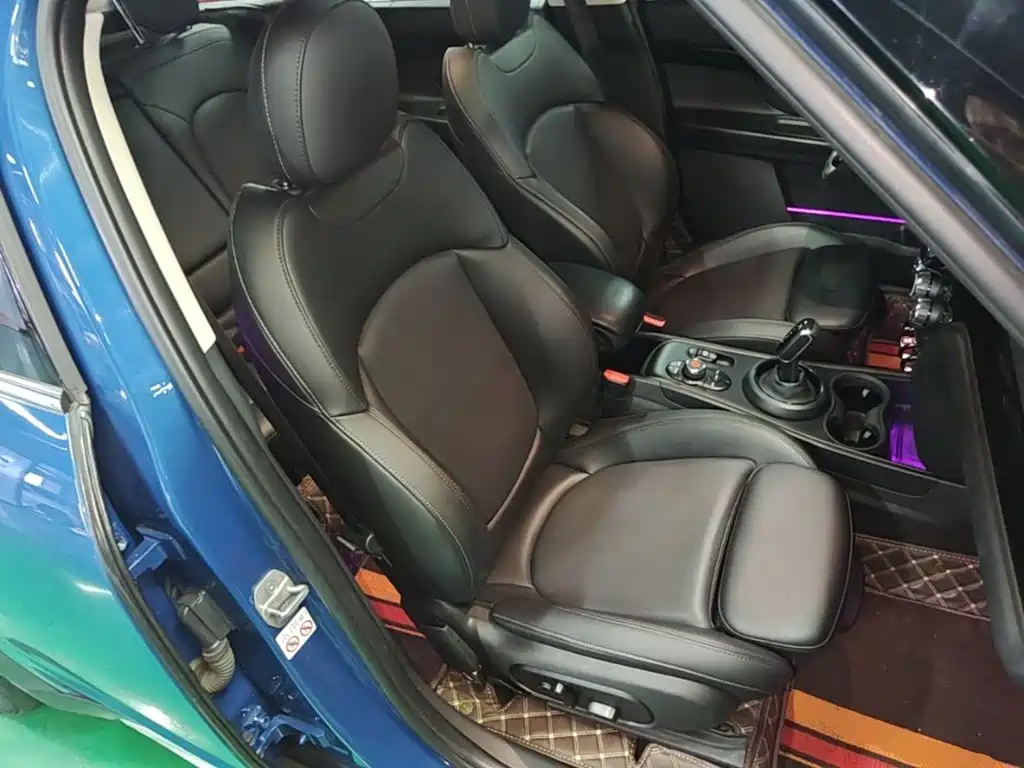 Фото 25 - MINI COUNTRYMAN