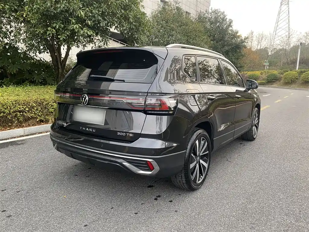 Volkswagen Tharu 2023 300TSI 2WD Bright Moon Edition фото 24