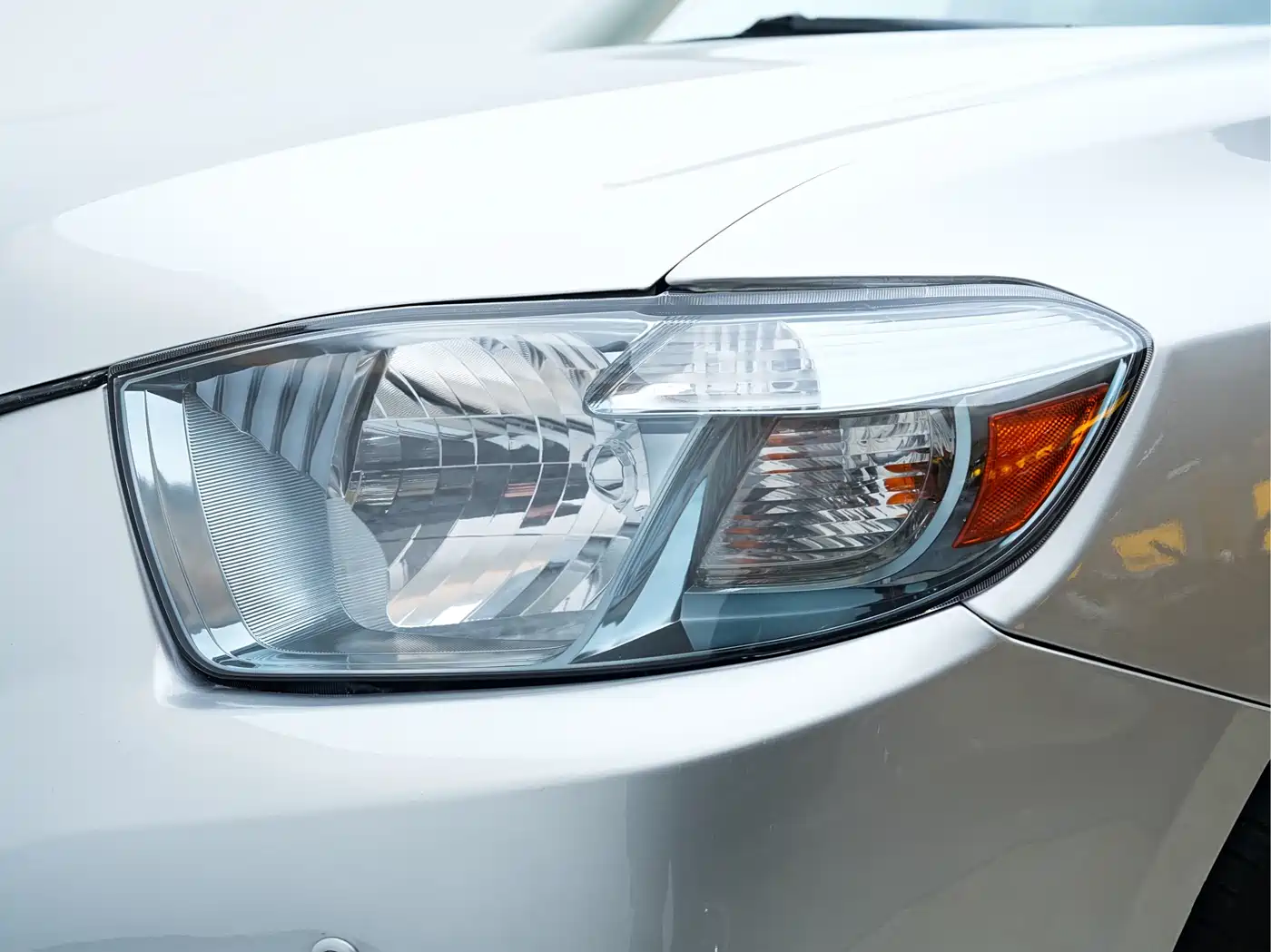 Toyota Highlander 2009 2.7L 2WD 7-seater Luxury Edition фото 10