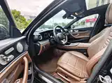 صورة 4 - Mercedes-Benz E-Class