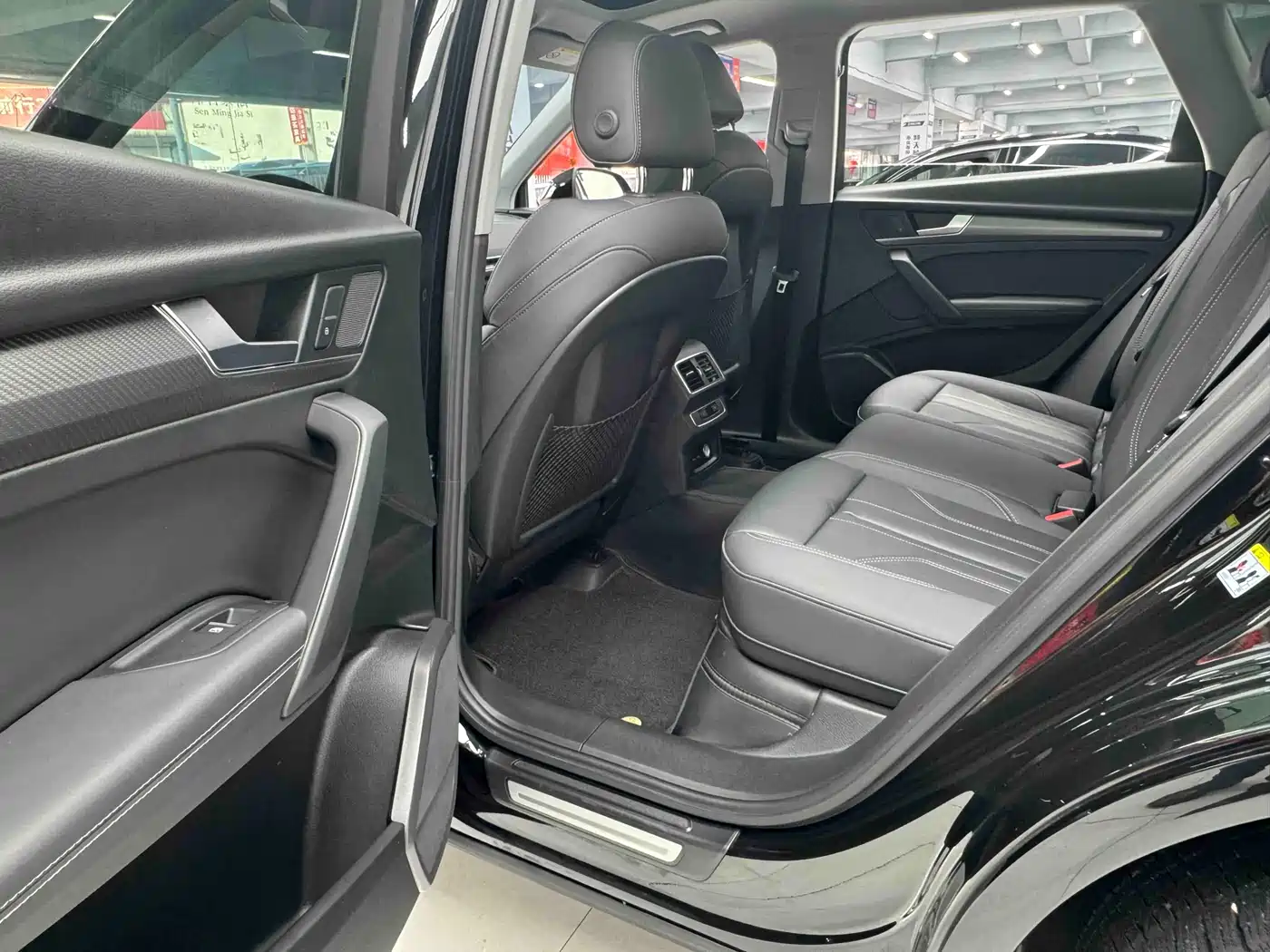 Audi Q5L 2021 40 TFSI Premium Life Edition фото 3