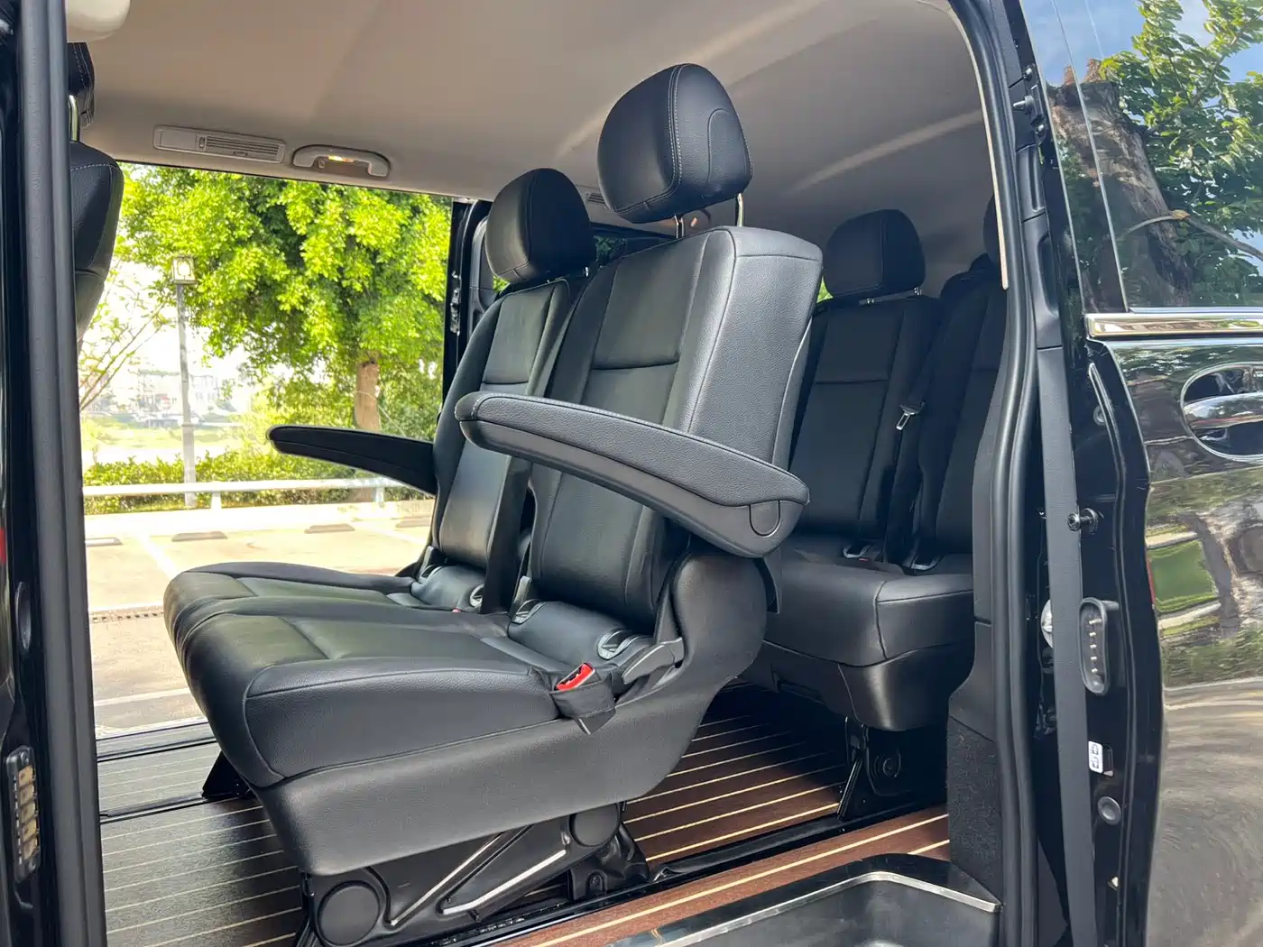 Mercedes-Benz Vito 2020 2.0T Business Edition (9-seater) фото 16