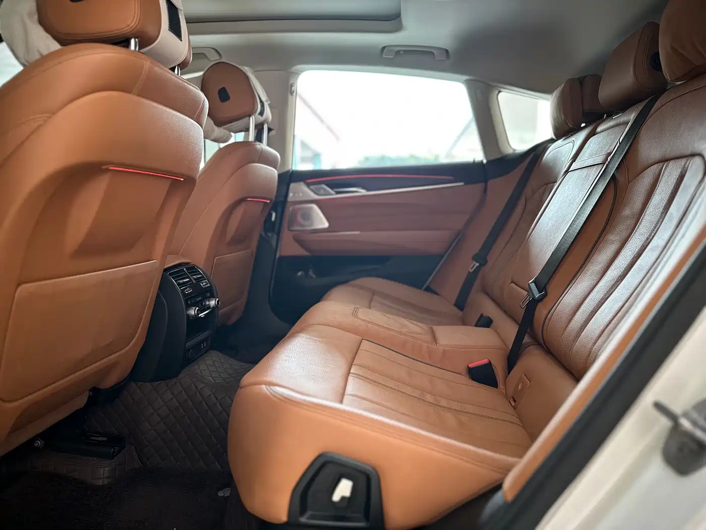 BMW 6 Series GT 2020 630i Luxury Design Package фото 13