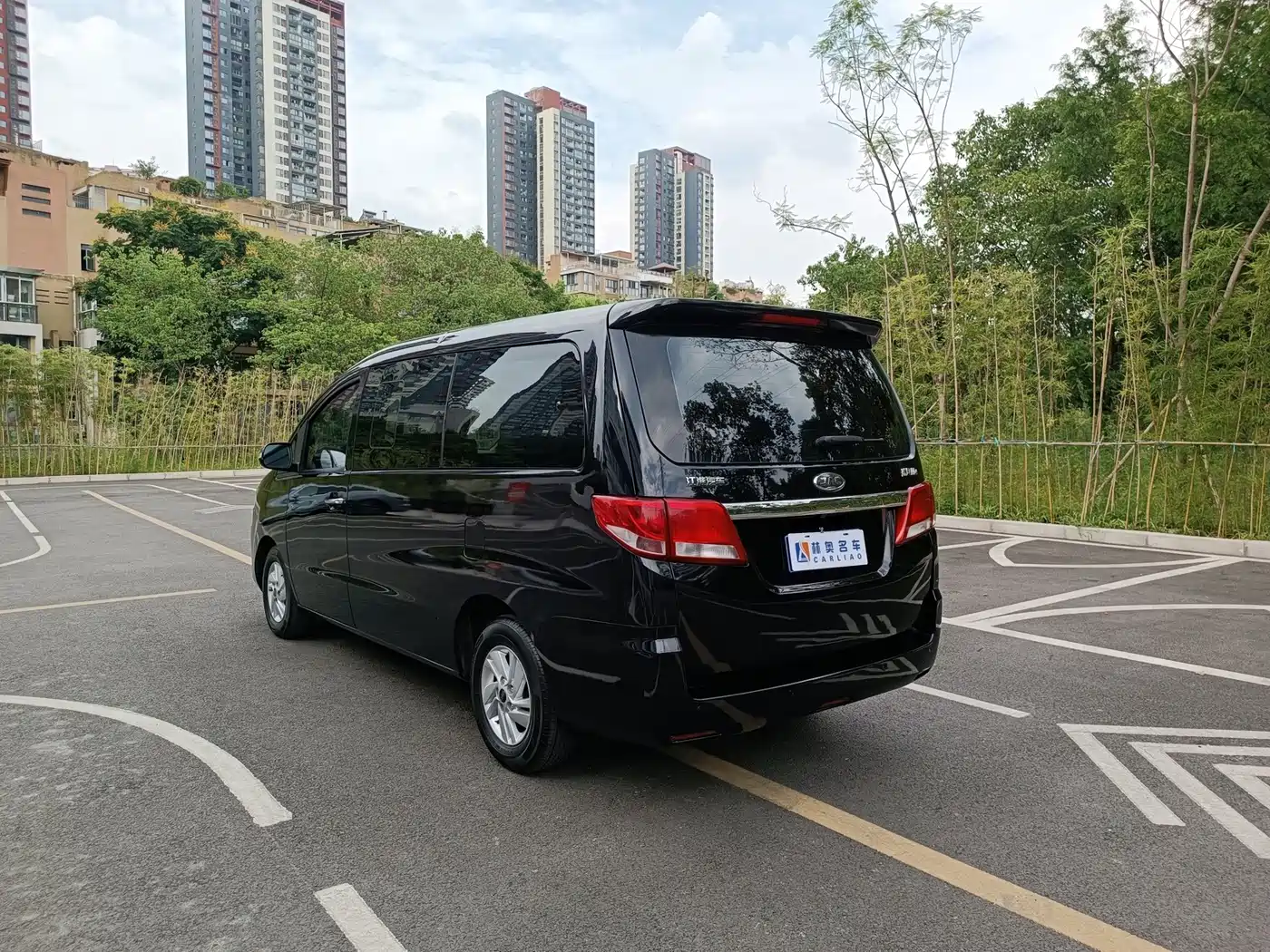 JAC Refine Refine M4 2017 2016 2.0L Manual Luxury Smart