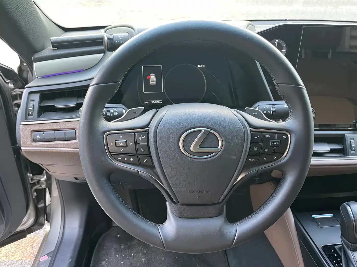 Lexus ES 2025 2025 300h Ultimate Edition