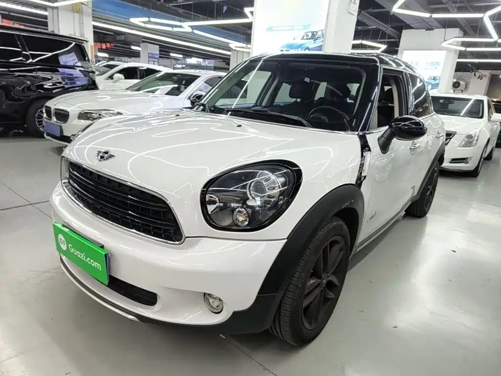 Фото 1 - MINI COUNTRYMAN