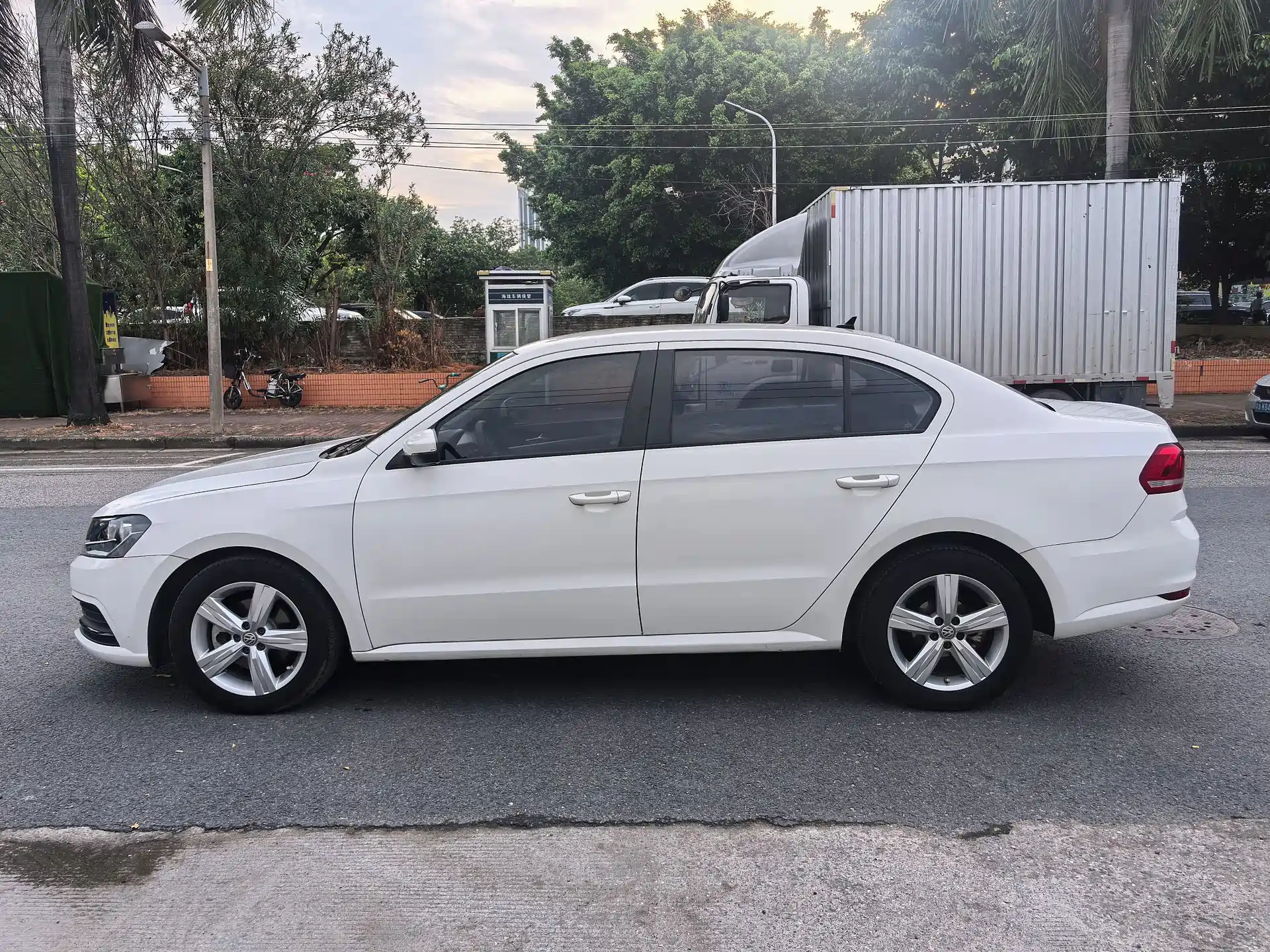 Photo 4 - Volkswagen Lavida