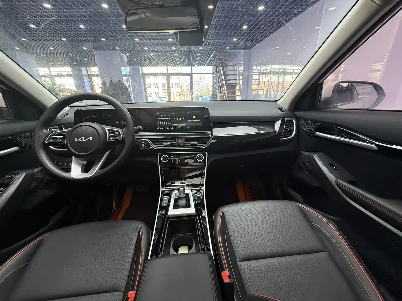 Kia Seltos 2023 1.5L CVT Luxury Edition фото 17