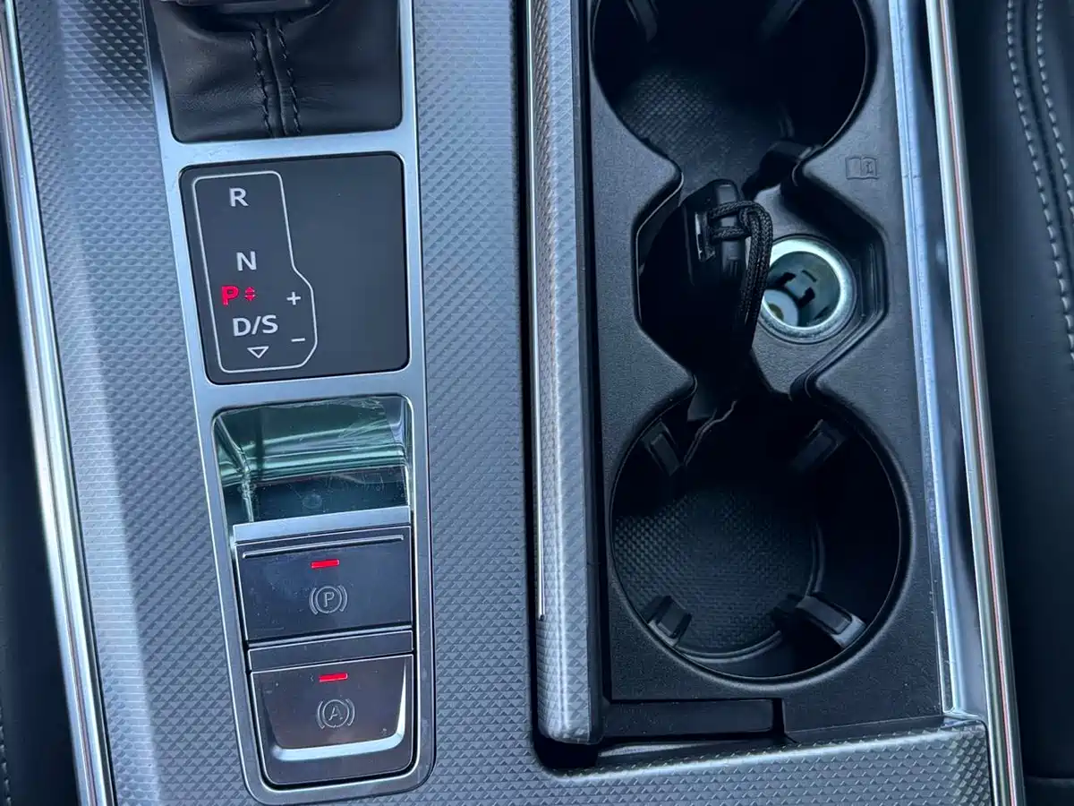 Audi A6L 2024 45 TFSI Premium Dynamic фото 18