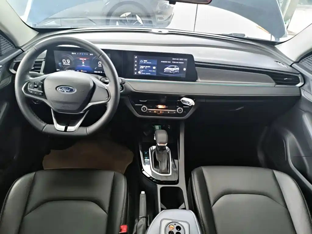 Ford Escort 2022 2021 1.5L Automatic Diamond Edition