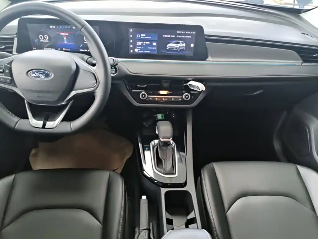 Ford Escort 2022 2021 1.5L Automatic Diamond Edition
