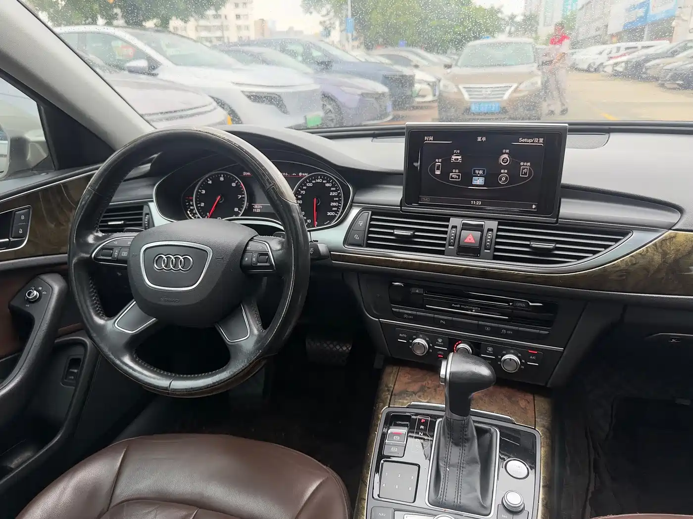 Фото 8 - Audi A6L