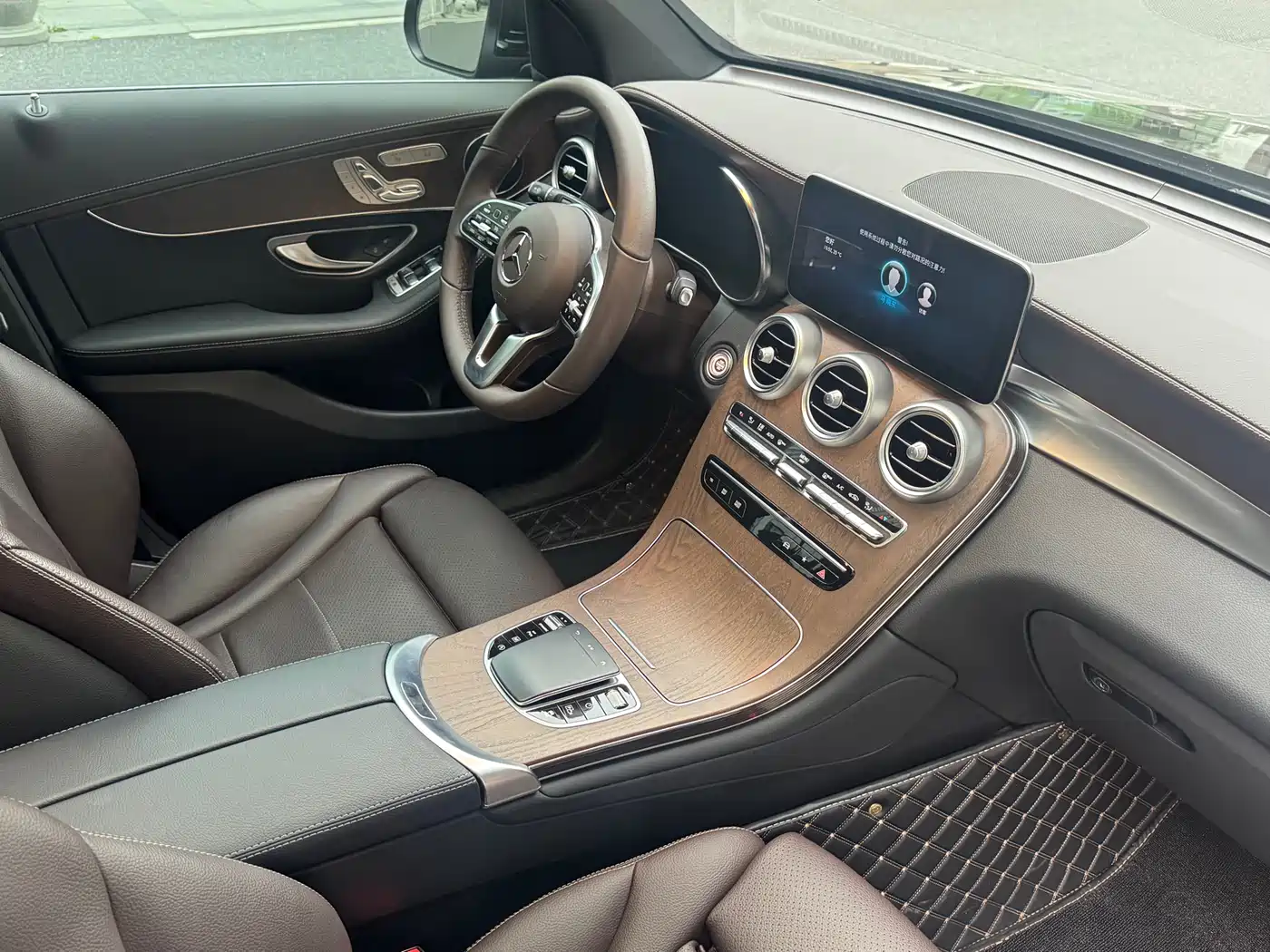 Mercedes-Benz GLC 2022 Facelift GLC 300 L 4MATIC Dynamic Collector's Edition фото 25