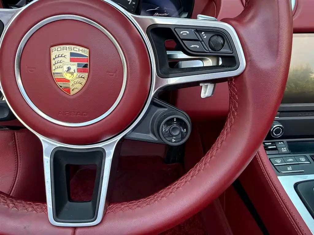 Фото 8 - Porsche 718