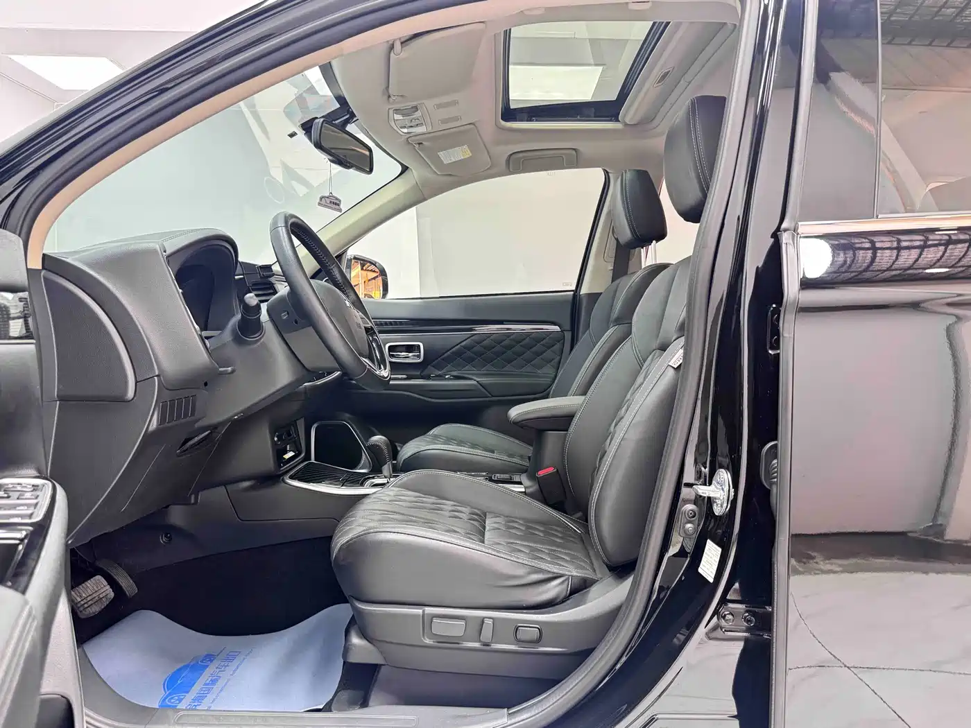 Mitsubishi Outlander 2021 2.0L FWD Comfort Edition 5-seater фото 9
