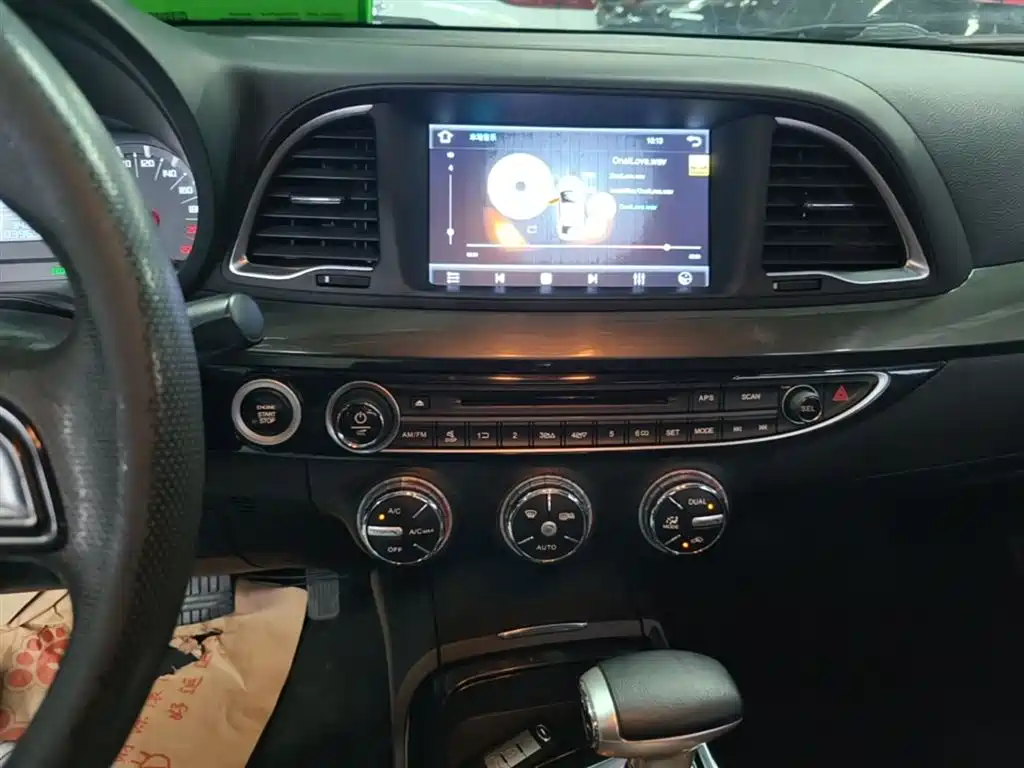 GAC Trumpchi Trumpchi GA6 2015 1.8T DCT Elite фото 13