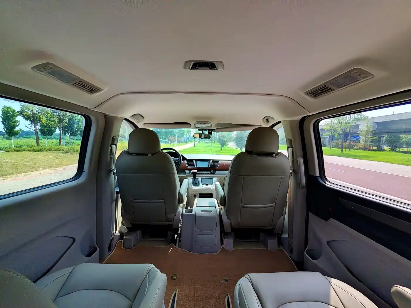 SAIC Maxus Maxus G10 2015 2016 2.0T Automatic Elite