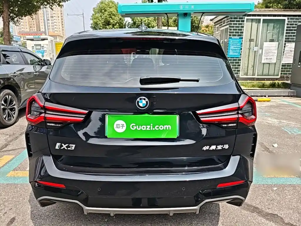 BMW iX3 2025 2024 Leading Edition
