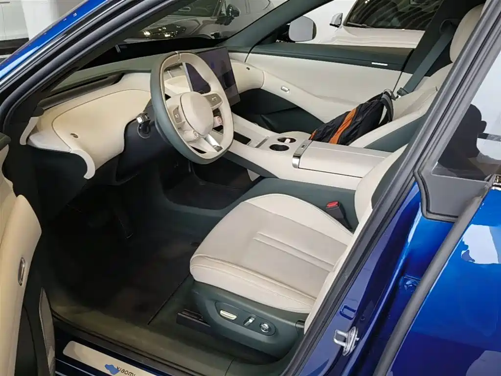 Xiaomi Auto Xiaomi YU7 2025 Extended Range RWD Edition фото 15