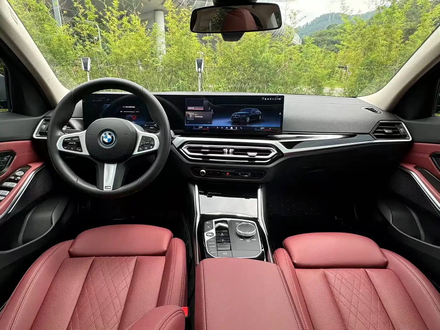 BMW i3 2024 eDrive 35 L фото 9