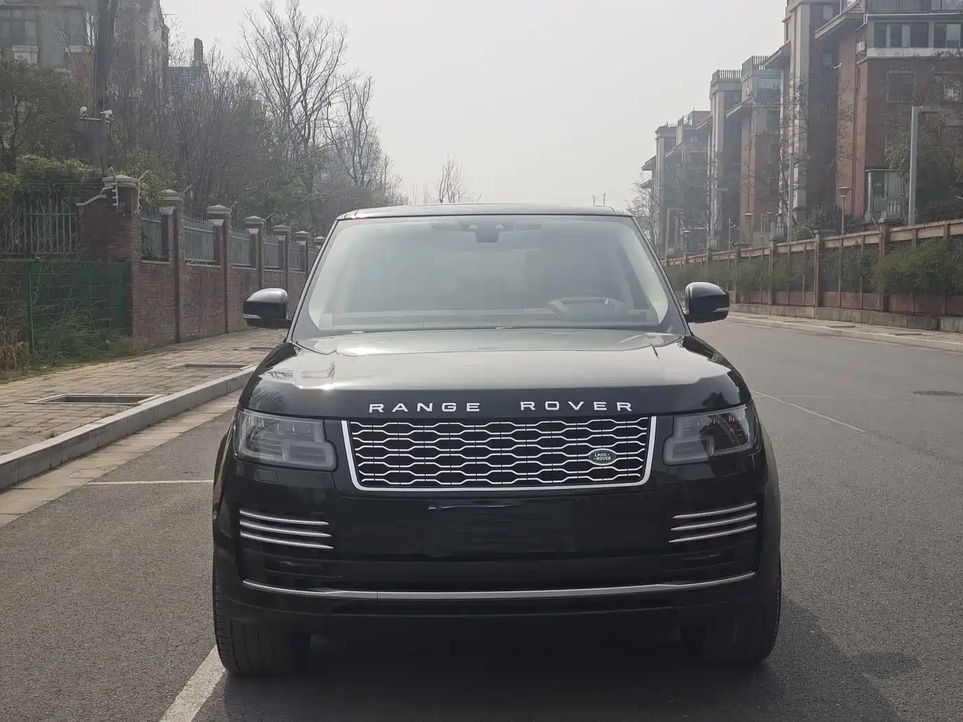 Land Rover Range Rover 2020 3.0 L6 Heritage Extended Edition фото 3