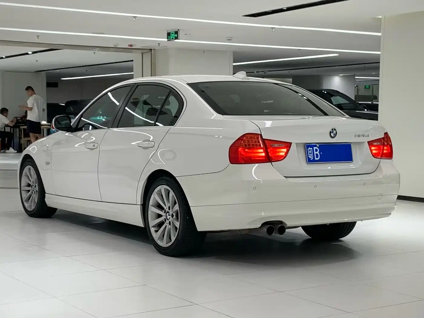 BMW 3 Series 2011 325i Fashion фото 3