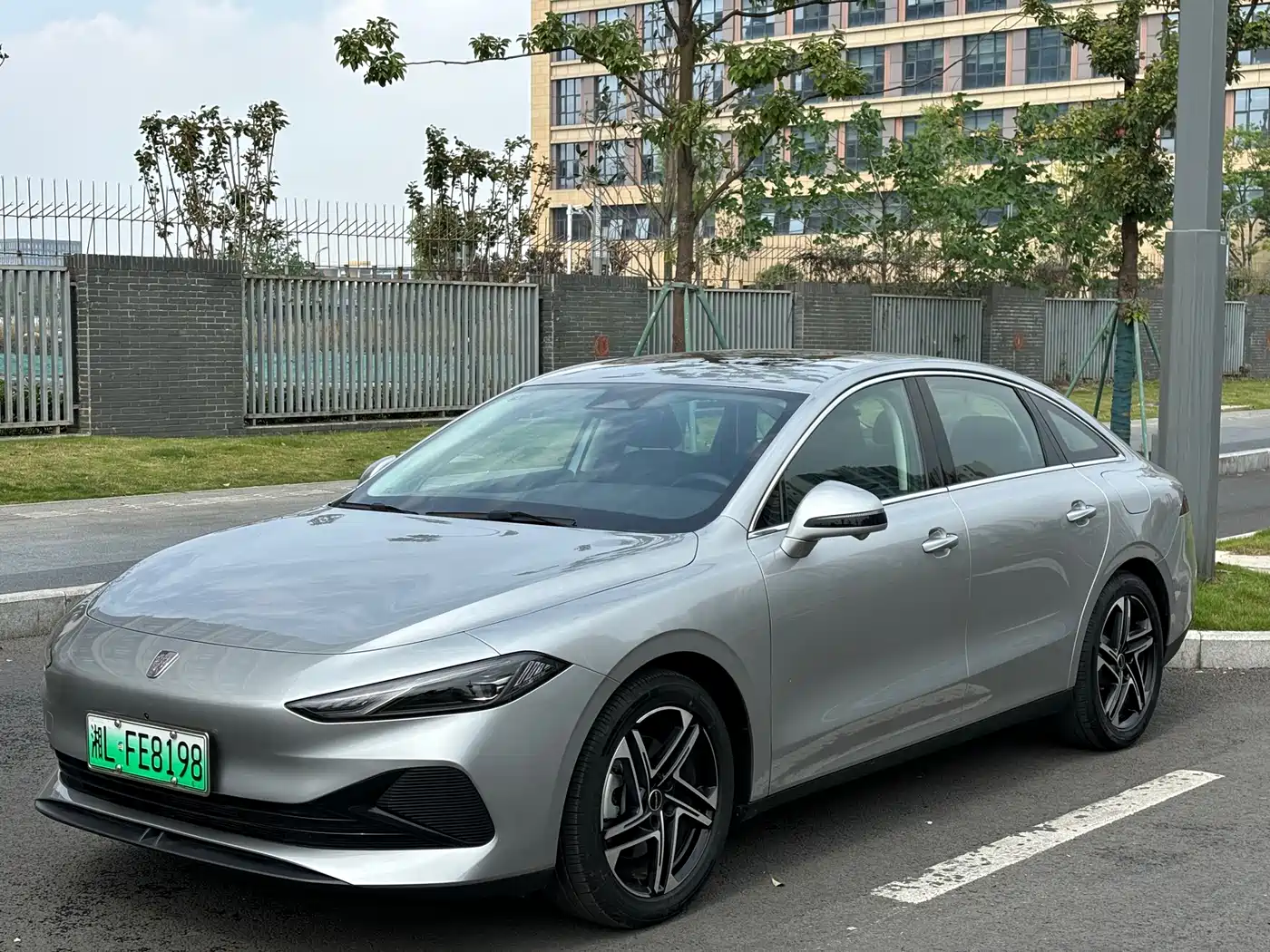 ROEWE D7