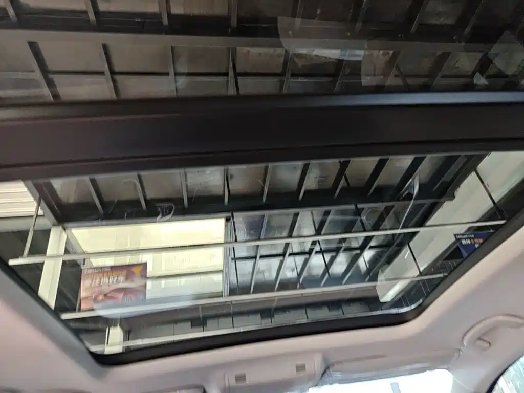Volkswagen Tharu, миниатюра 18