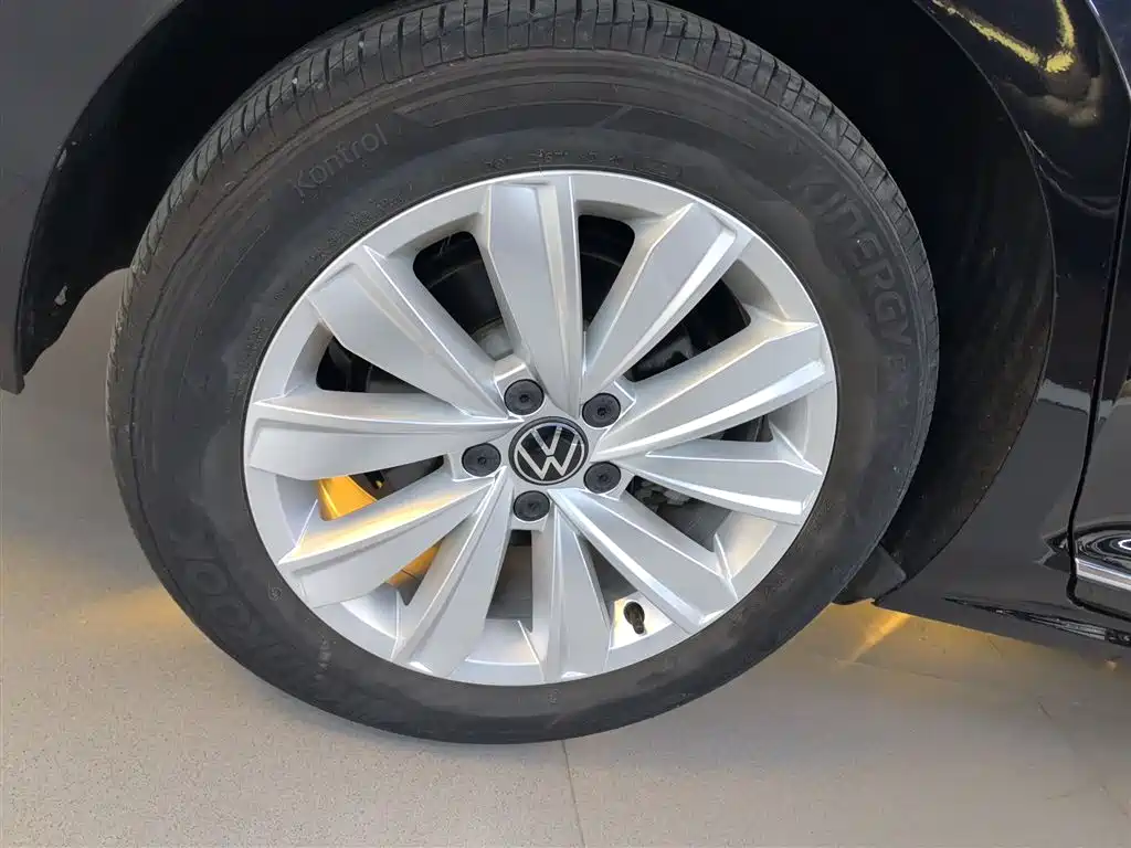 Volkswagen Passat 2021 Model 330TSI Elite Edition фото 26