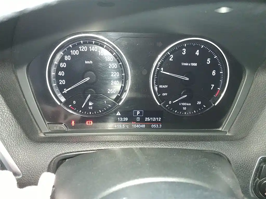 BMW 1 Series (Import) 2018 118i Leading фото 4