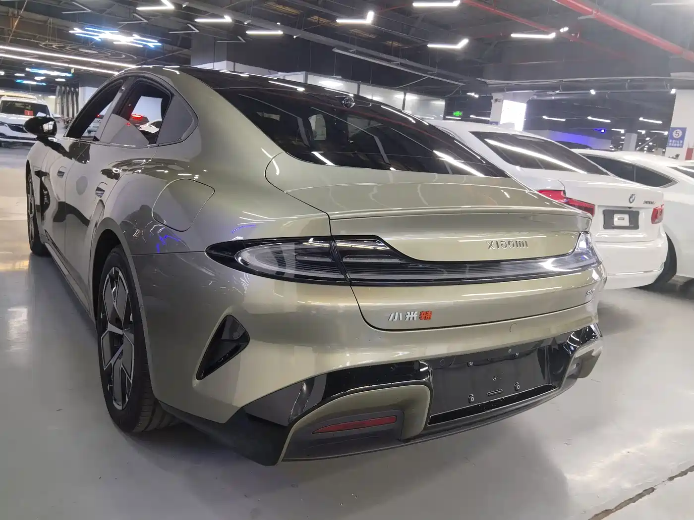 XIAOMI CAR XIAOMI SU7