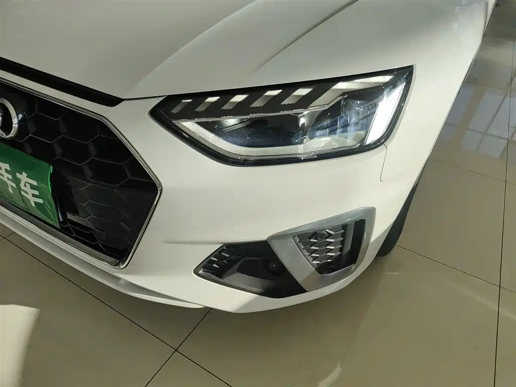 Audi A4L 2020 40 TFSI Fashion Dynamic Edition фото 15