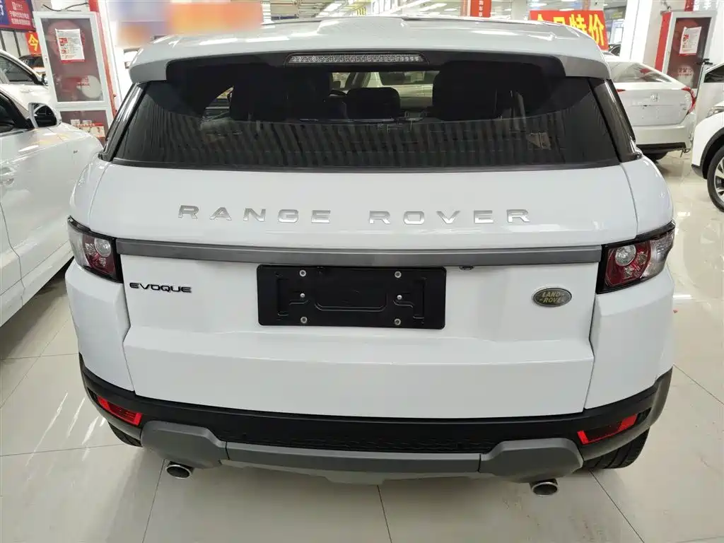 Land Rover Range Rover Evoque 2015 2.0T 5-Door Intelligent Edition фото 22