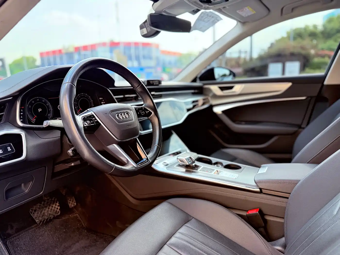 Audi A6 (Import) 2023 Model allroad quattro 55 TFSI Grand Explorer Edition фото 7